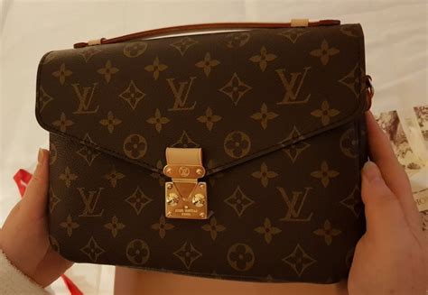 como saber si bolsa louis vuitton es original|Louis Vuitton bags price original.